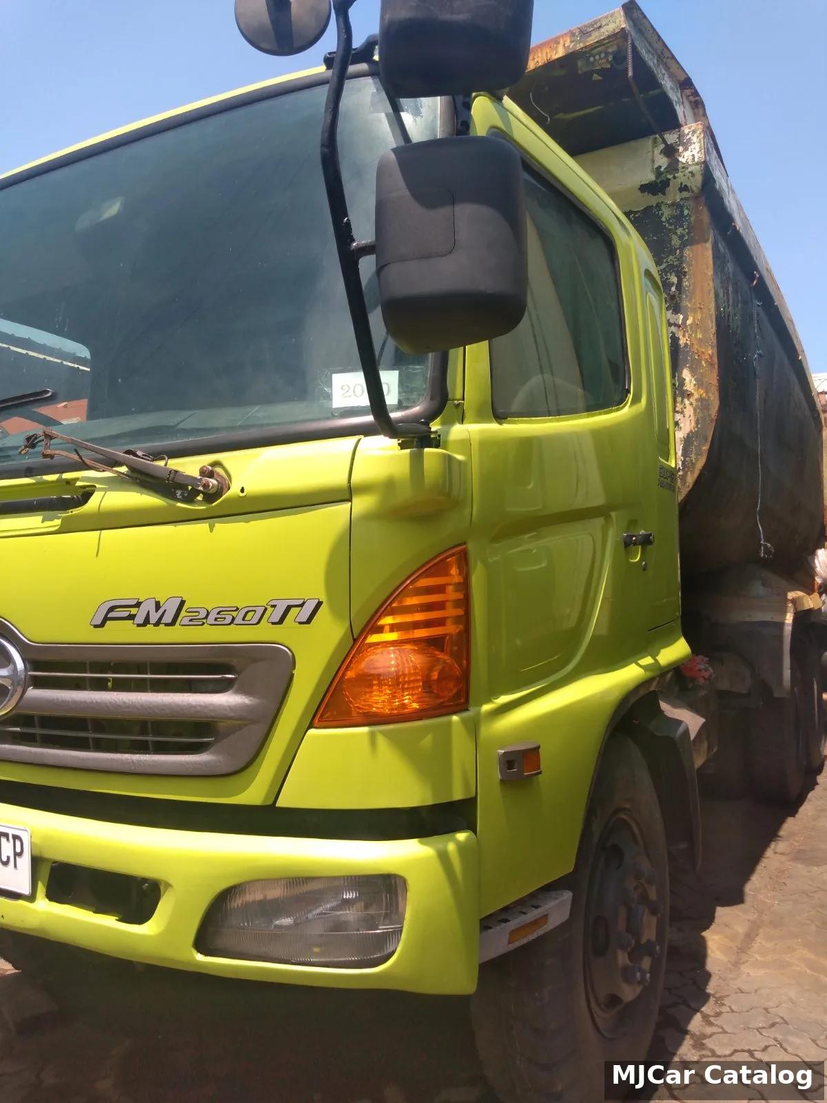 Dump Tronton Hino FM260 6x4